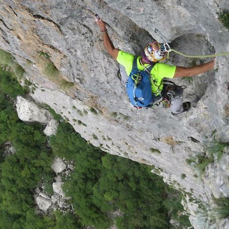 Apartman Ive Starigrad Paklenica Dış mekan fotoğraf